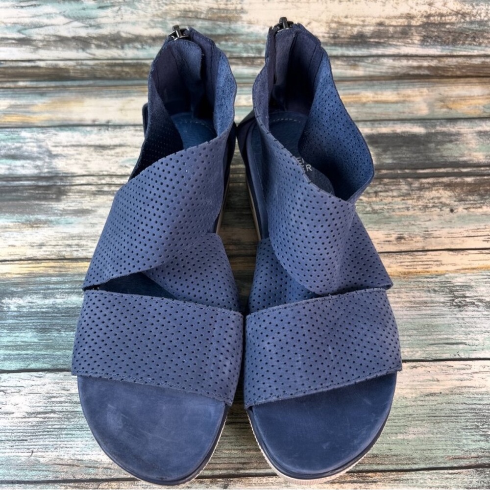Eileen Fisher Platform Sandal Womens Sz 7 Blue Leather like new condition - Picture 4 of 7